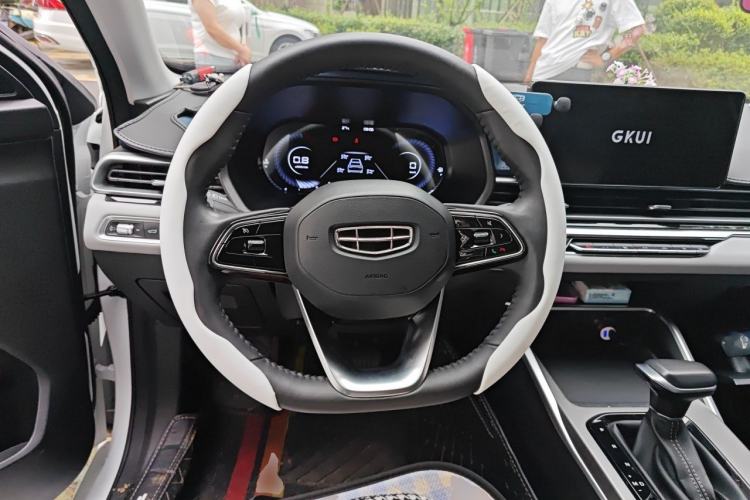 Used Geely Auto Emgrand 2022 4th Generation 1.5L CVT Flagship Model Steering Wheel