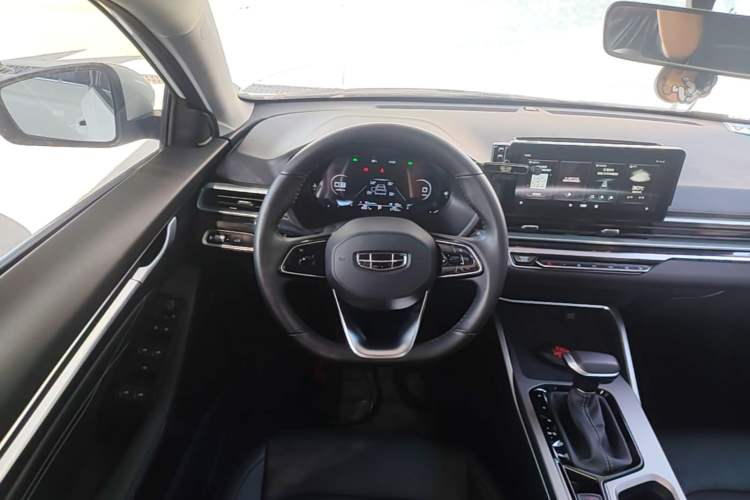 Used Geely Auto Emgrand 2022 4th Generation 1.5L CVT Luxury Model Steering Wheel