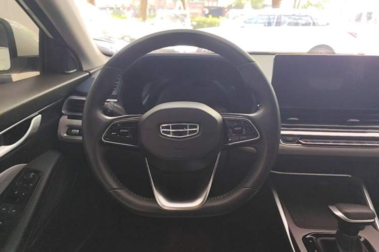 Used Geely Auto Emgrand 2022 4th Generation 1.5L CVT Flagship Model Steering Wheel