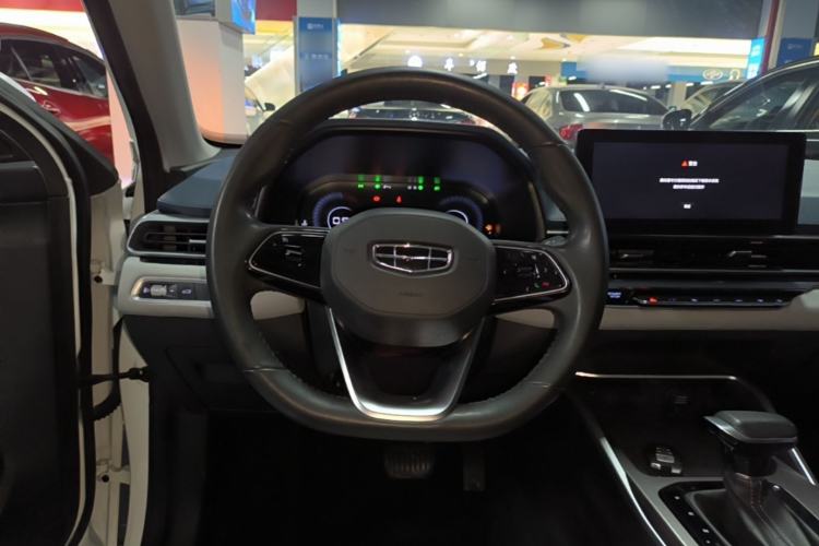 Used Geely Auto Emgrand 2022 4th Generation 1.5L CVT Flagship Model Steering Wheel