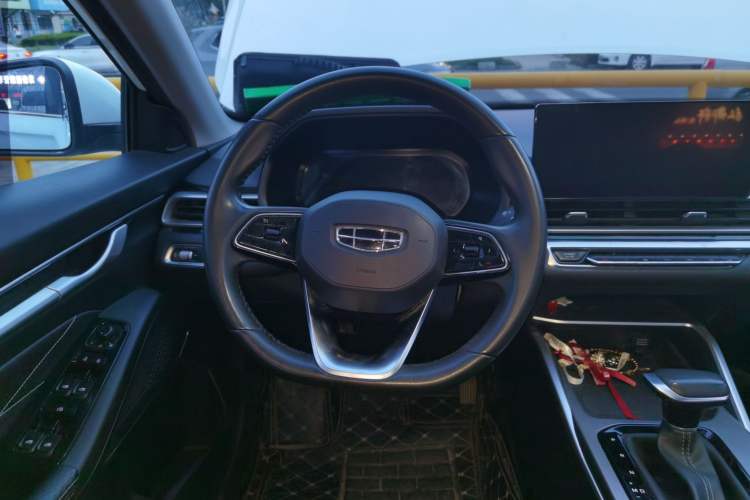 Used Geely Auto Emgrand 2022 4th Generation 1.5L CVT Luxury Model Steering Wheel
