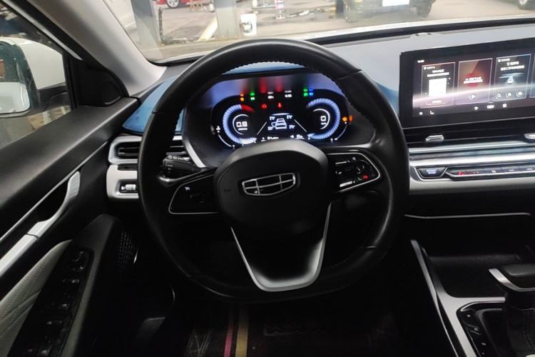 Used Geely Auto Emgrand 2022 4th Generation 1.5L CVT Flagship Model Steering Wheel