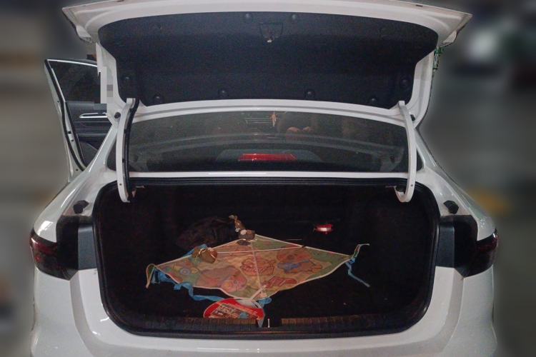 Used Geely Auto Emgrand 2022 4th Generation 1.5L CVT Luxury Model Trunk