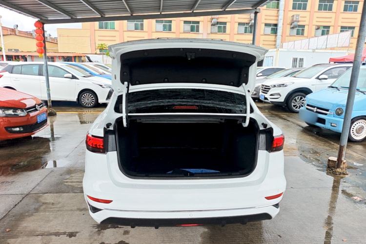 Used Geely Auto Emgrand 2022 4th Generation 1.5L CVT Luxury Model Trunk