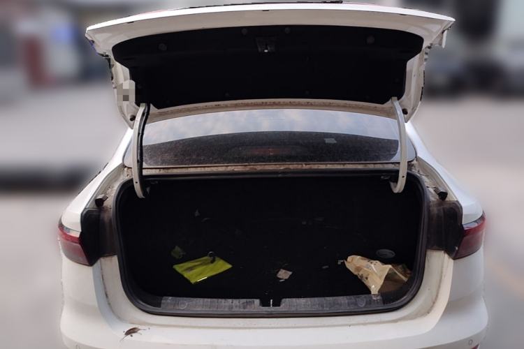 Used Geely Auto Emgrand 2022 4th Generation 1.5L CVT Flagship Model Trunk