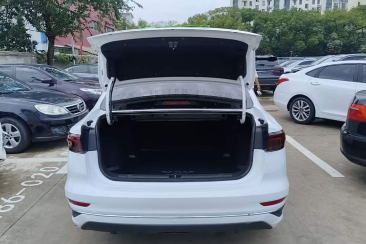 Used Geely Auto Emgrand 2022 4th Generation 1.5L CVT Elite Model Trunk