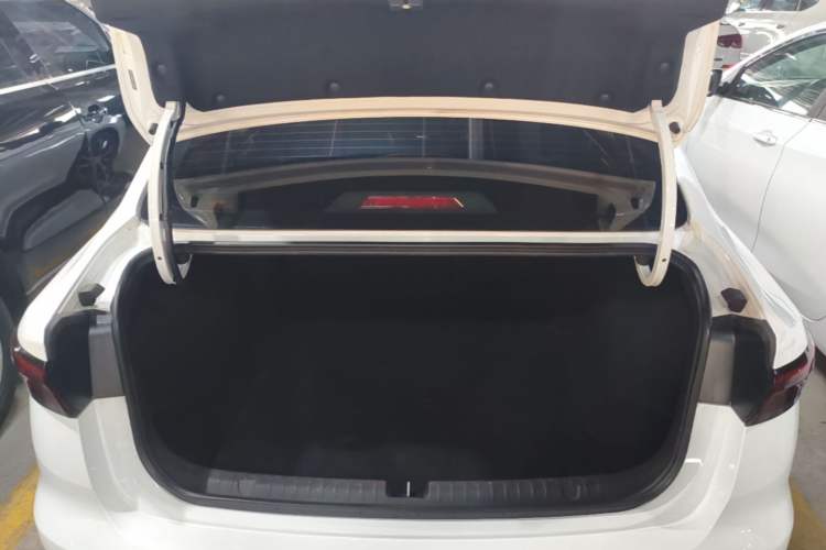 Used Geely Auto Emgrand 2022 4th Generation 1.5L CVT Luxury Model Trunk