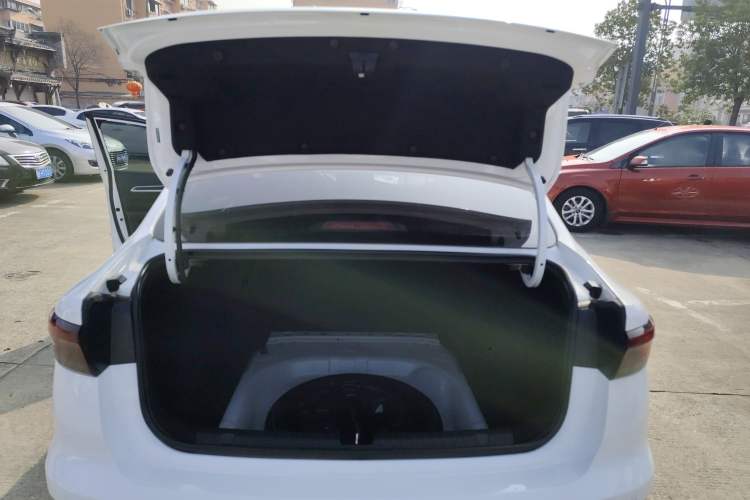 Used Geely Auto Emgrand 2022 4th Generation 1.5L CVT Luxury Model Trunk