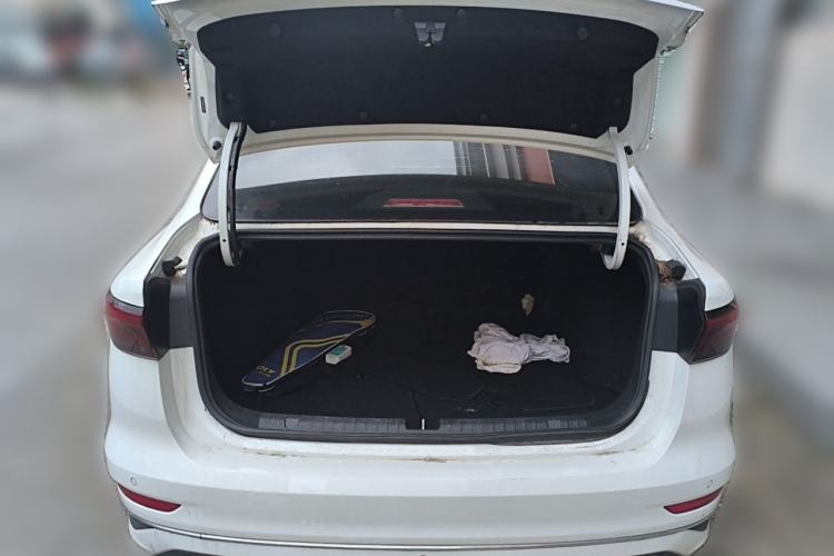 Used Geely Auto Emgrand 2022 4th Generation 1.5L CVT Luxury Model Trunk