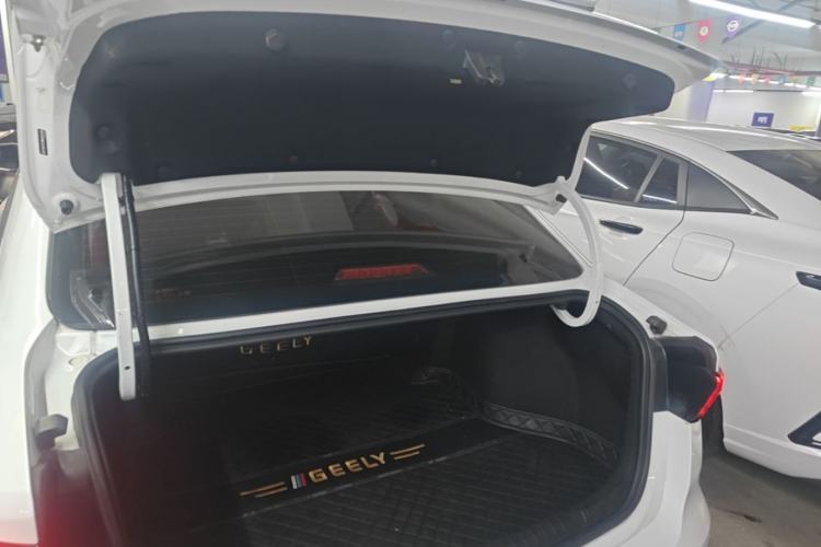 Used Geely Auto Emgrand 2022 4th Generation 1.5L CVT Flagship Model Trunk