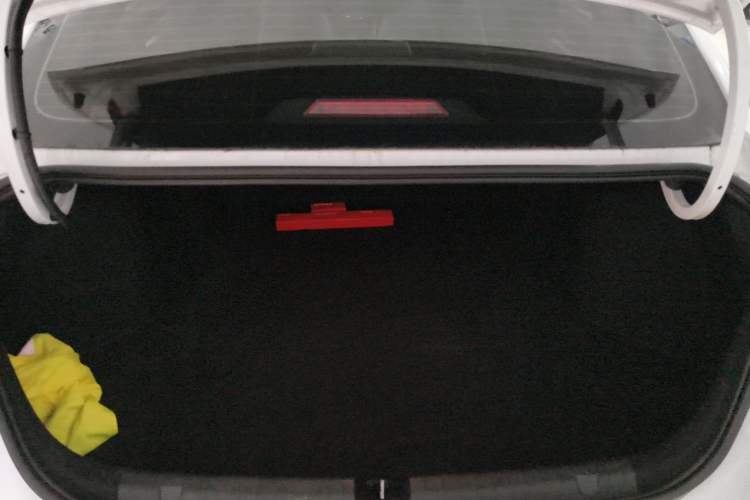 Used Geely Auto Emgrand 2022 4th Generation 1.5L CVT Flagship Model Trunk