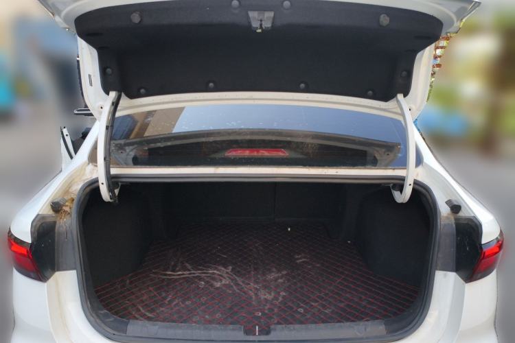 Used Geely Auto Emgrand 2022 4th Generation 1.5L CVT Flagship Model Trunk