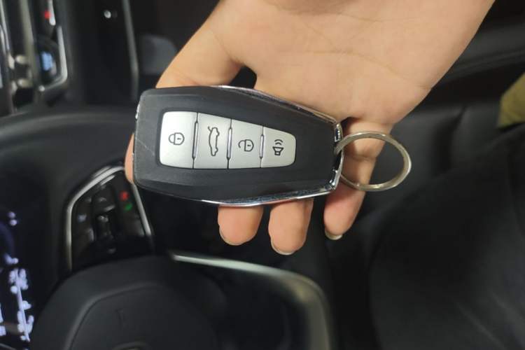 Used Geely Auto Emgrand 2022 4th Generation 1.5L CVT Luxury Model Vehicle Key