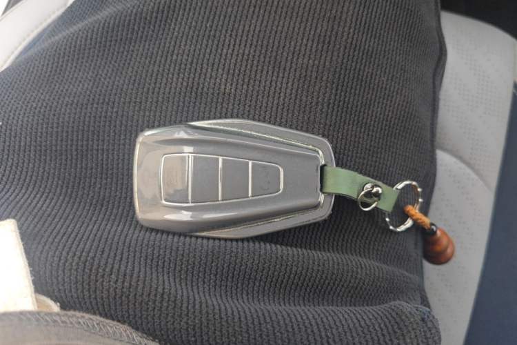Used Geely Auto Emgrand 2022 4th Generation 1.5L CVT Flagship Model Vehicle Key