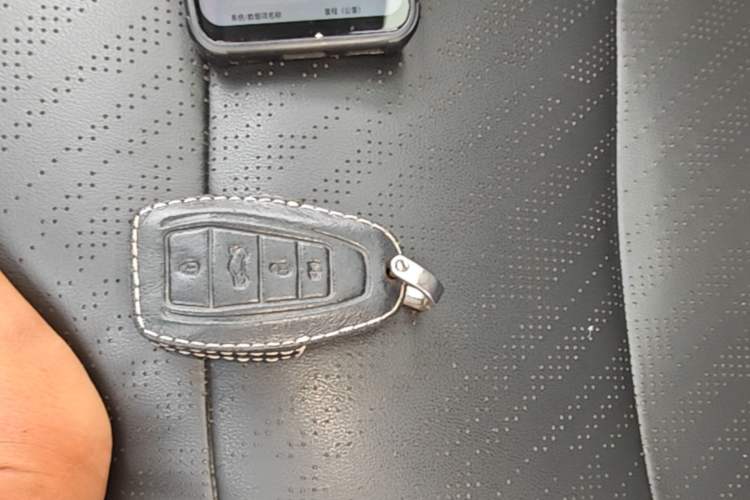 Used Geely Auto Emgrand 2022 4th Generation 1.5L CVT Luxury Model Vehicle Key