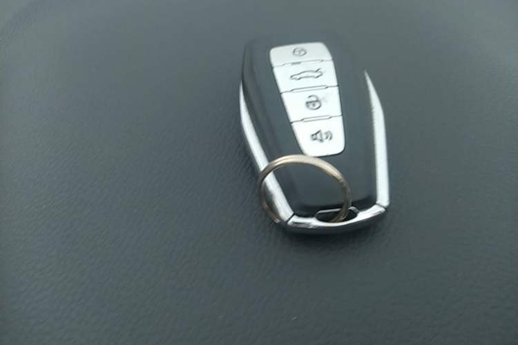 Used Geely Auto Emgrand 2022 4th Generation 1.5L CVT Luxury Model Vehicle Key