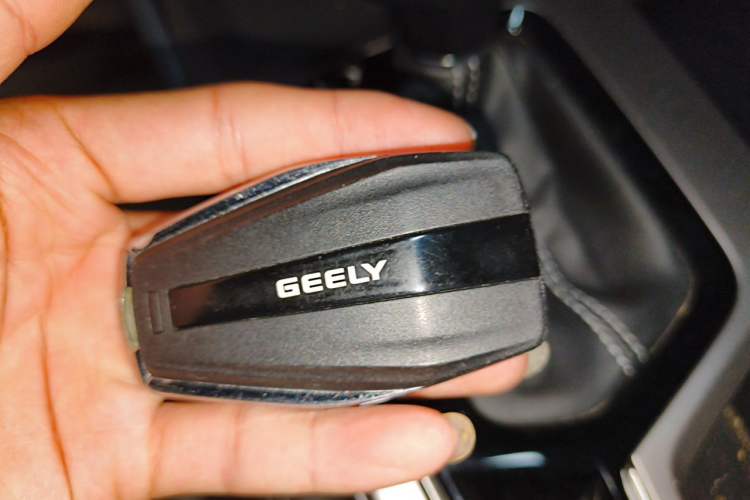 Used Geely Auto Emgrand 2022 4th Generation 1.5L CVT Luxury Model Vehicle Key