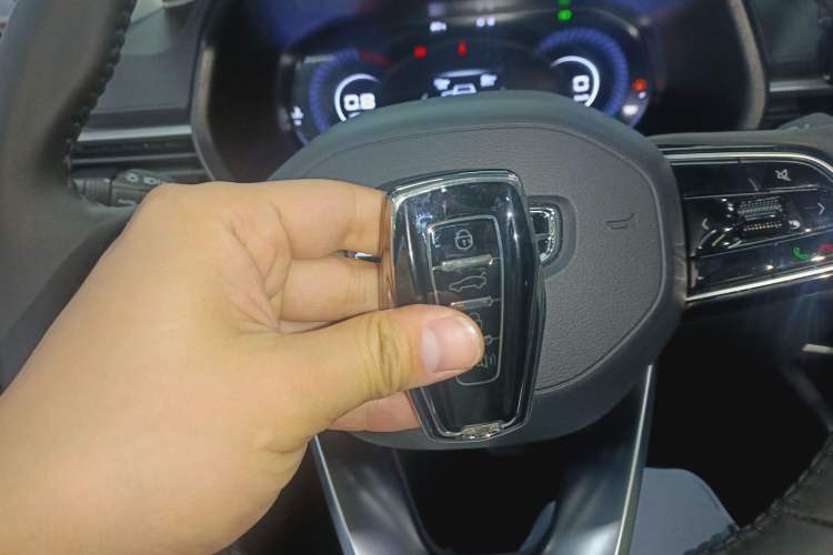 Used Geely Auto Emgrand 2022 4th Generation 1.5L CVT Luxury Model Vehicle Key