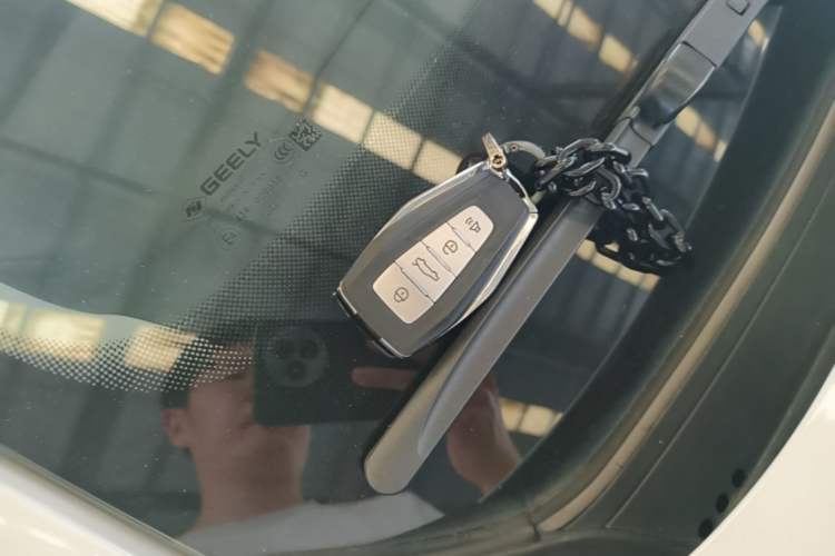 Used Geely Auto Emgrand 2022 4th Generation 1.5L CVT Luxury Model Vehicle Key