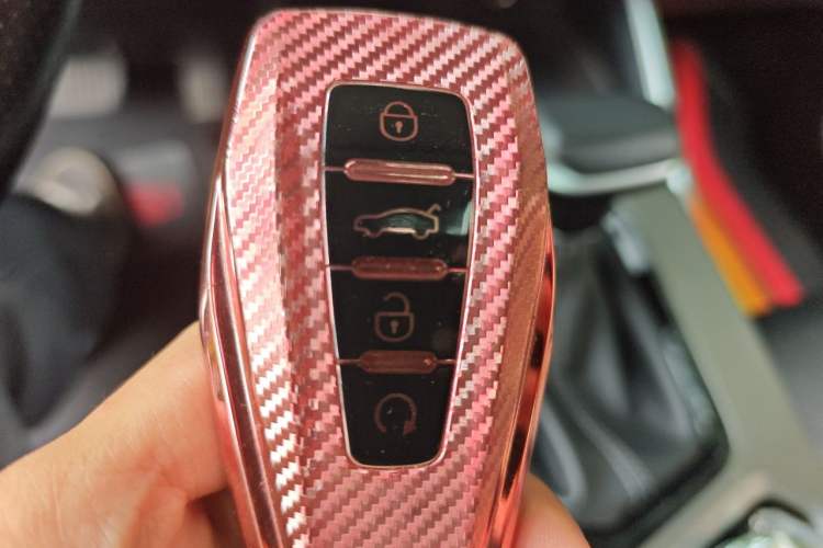 Used Geely Auto Emgrand 2022 4th Generation 1.5L CVT Luxury Model Vehicle Key