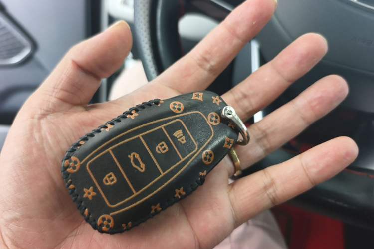 Used Geely Auto Emgrand 2022 4th Generation 1.5L CVT Flagship Model Vehicle Key