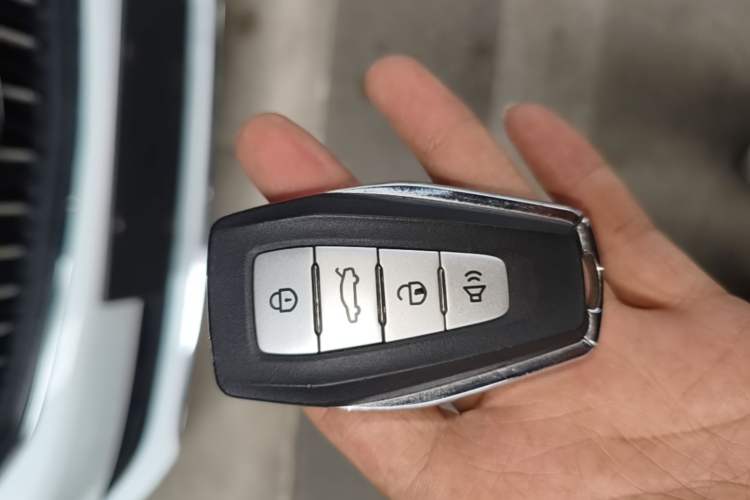 Used Geely Auto Emgrand 2022 4th Generation 1.5L CVT Luxury Model Vehicle Key