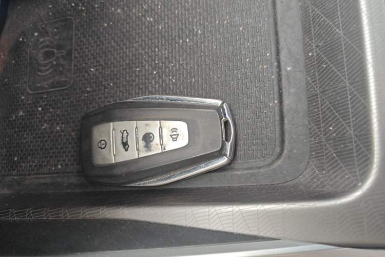 Used Geely Auto Emgrand 2022 4th Generation 1.5L CVT Luxury Model Vehicle Key