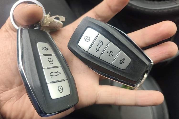 Used Geely Auto Emgrand 2022 4th Generation 1.5L CVT Elite Model Vehicle Key