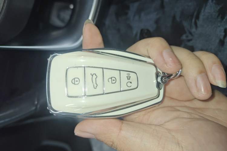 Used Geely Auto Emgrand 2022 4th Generation 1.5L CVT Flagship Model Vehicle Key