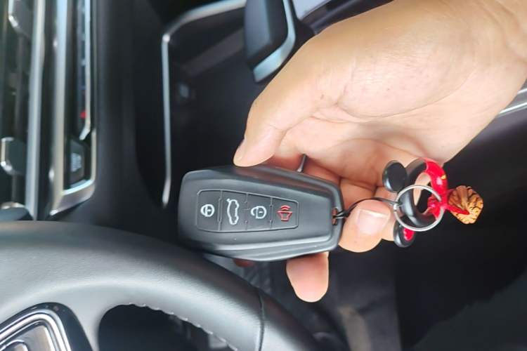 Used Geely Auto Emgrand 2022 4th Generation 1.5L CVT Luxury Model Vehicle Key