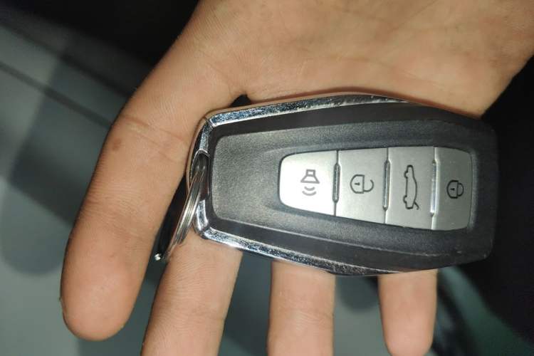 Used Geely Auto Emgrand 2022 4th Generation 1.5L CVT Luxury Model Vehicle Key