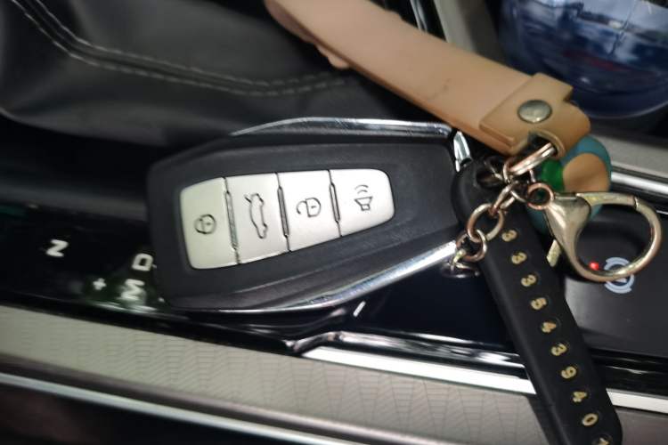 Used Geely Auto Emgrand 2022 4th Generation 1.5L CVT Elite Model Vehicle Key