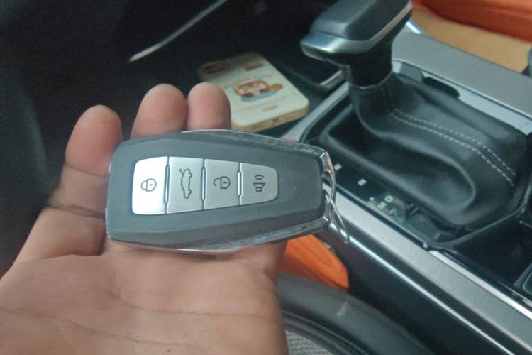 Used Geely Auto Emgrand 2022 4th Generation 1.5L CVT Luxury Model Vehicle Key