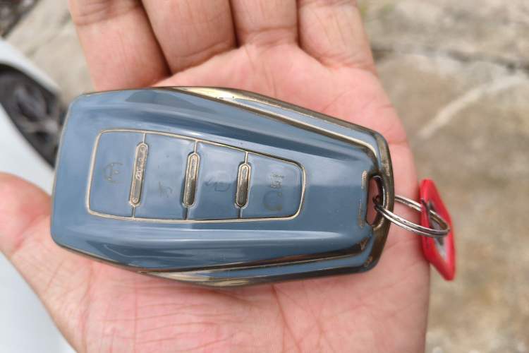 Used Geely Auto Emgrand 2022 4th Generation 1.5L CVT Flagship Model Vehicle Key