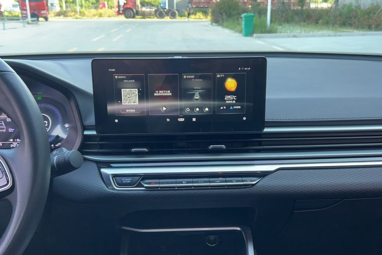 Used Geely Auto Emgrand 2022 4th Generation 1.5L CVT Luxury Model Audio And AC Panel