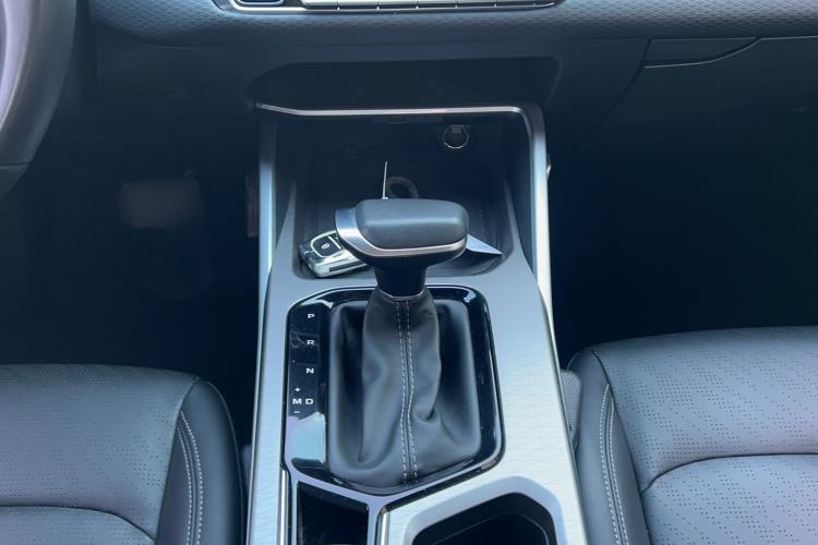 Used Geely Auto Emgrand 2022 4th Generation 1.5L CVT Luxury Model Gear Lever
