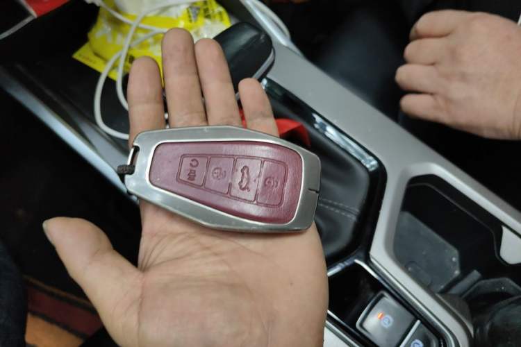 Used Geely Auto Emgrand 2022 4th Generation 1.5L CVT Luxury Model Vehicle Key