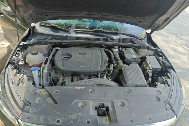 Used Geely Auto Emgrand 2023 4th Generation Champion Edition 1.5L CVT Luxury Model Engine Bay