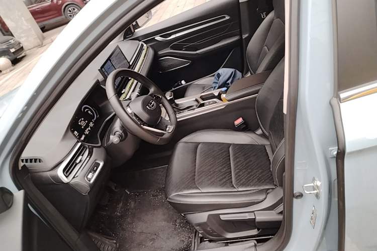 Used Geely Auto Emgrand 2023 4th Generation Champion Edition 1.5L CVT Prestige Model Driver Seat
