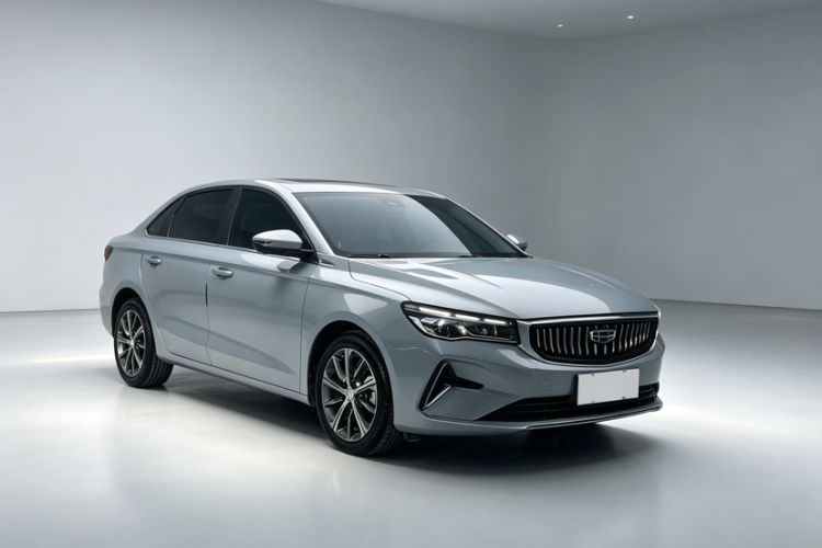Used Geely Auto Emgrand 2023 4th Generation Champion Edition 1.5L CVT Flagship Model Exterior 2