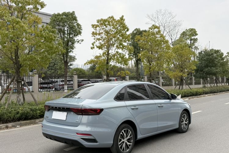 Used Geely Auto Emgrand 2023 4th Generation Champion Edition 1.5L CVT Luxury Model Exterior 2