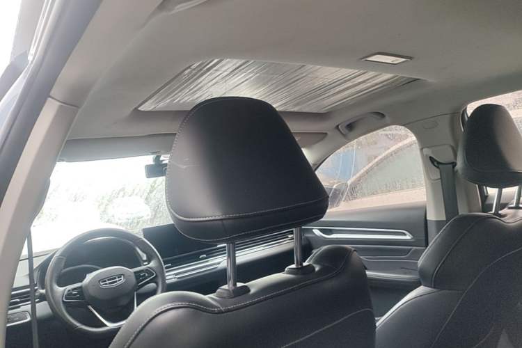 Used Geely Auto Emgrand 2023 4th Generation Champion Edition 1.5L CVT Prestige Model Headliner