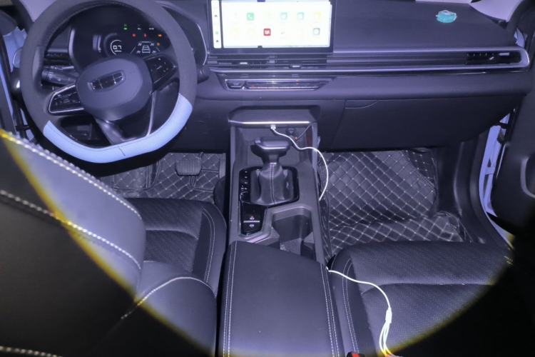 Used Geely Auto Emgrand 2023 4th Generation Champion Edition 1.5L CVT Prestige Model Interior 2