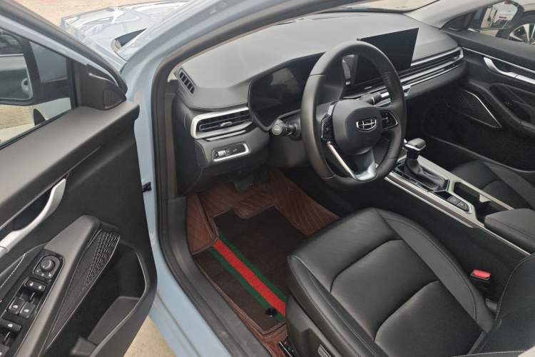 Used Geely Auto Emgrand 2023 4th Generation Champion Edition 1.5L CVT Prestige Model Interior 2