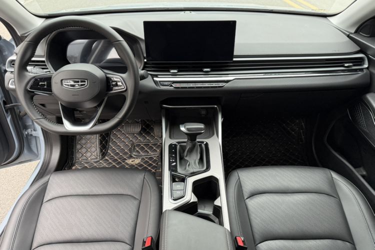 Used Geely Auto Emgrand 2023 4th Generation Champion Edition 1.5L CVT Luxury Model Interior 2