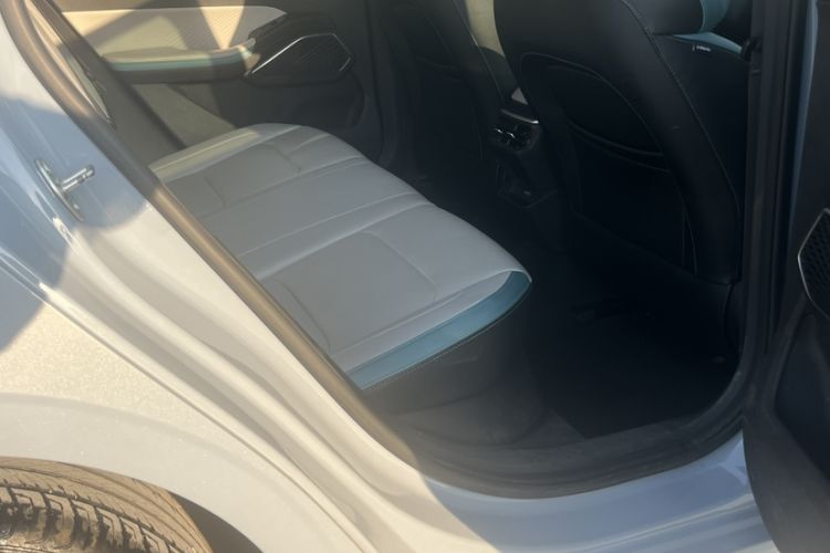Used Geely Auto Emgrand 2023 4th Generation Champion Edition 1.5L CVT Flagship Model Interior 3