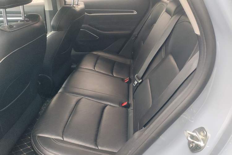 Used Geely Auto Emgrand 2023 4th Generation Champion Edition 1.5L CVT Prestige Model Left Rear Seat