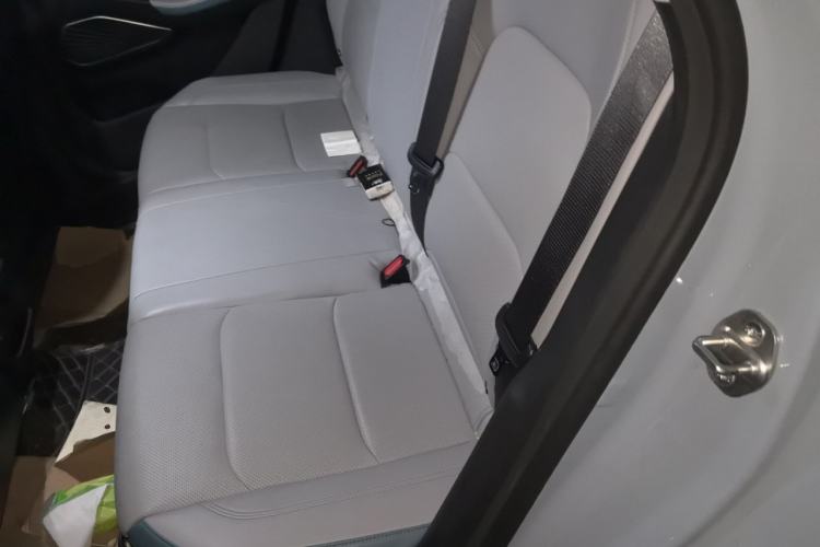 Used Geely Auto Emgrand 2023 4th Generation Champion Edition 1.5L CVT Flagship Model Left Rear Seat
