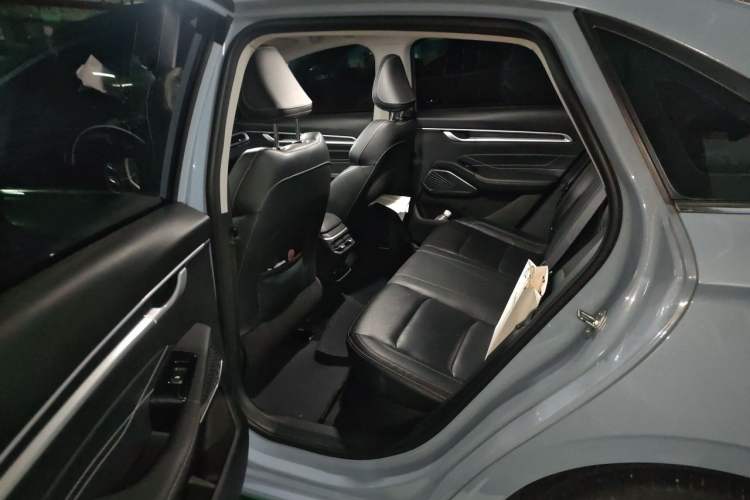 Used Geely Auto Emgrand 2023 4th Generation Champion Edition 1.5L CVT Prestige Model Left Rear Seat