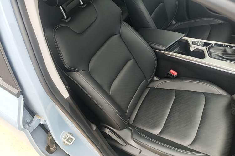 Used Geely Auto Emgrand 2023 4th Generation Champion Edition 1.5L CVT Luxury Model Right Front Seat
